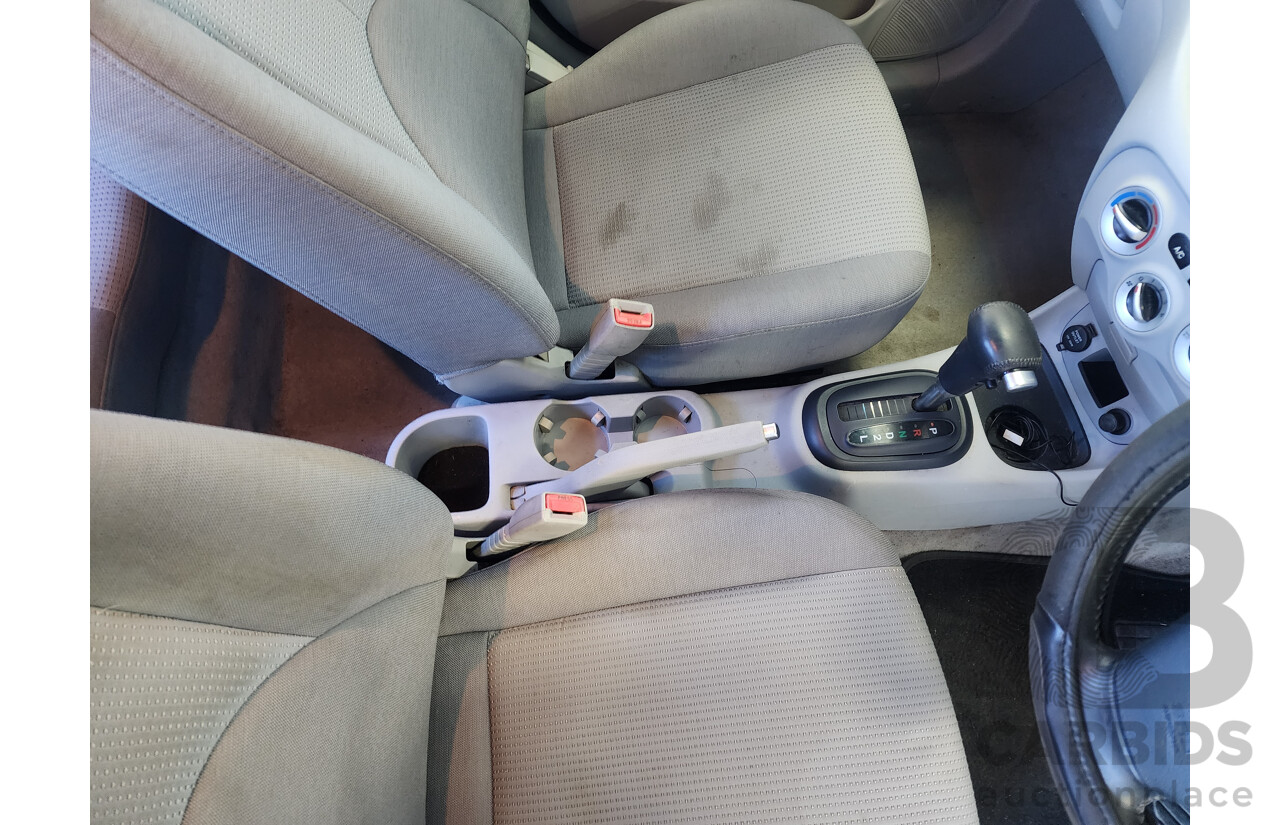 9/2006 Hyundai Accent 1.6 MC 4d Sedan White 1.6L