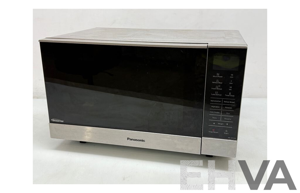 Panasonic (NN-SF574S) Stainless Steel Flatbed Inverter Microwave