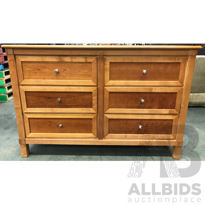 Drexel Heritage Chest of Drawers