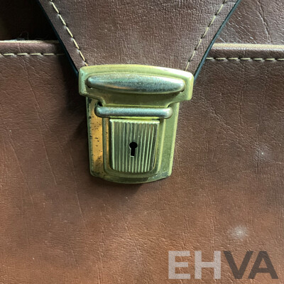 Vintage SAVOY Travel/ Business Bag W/Key