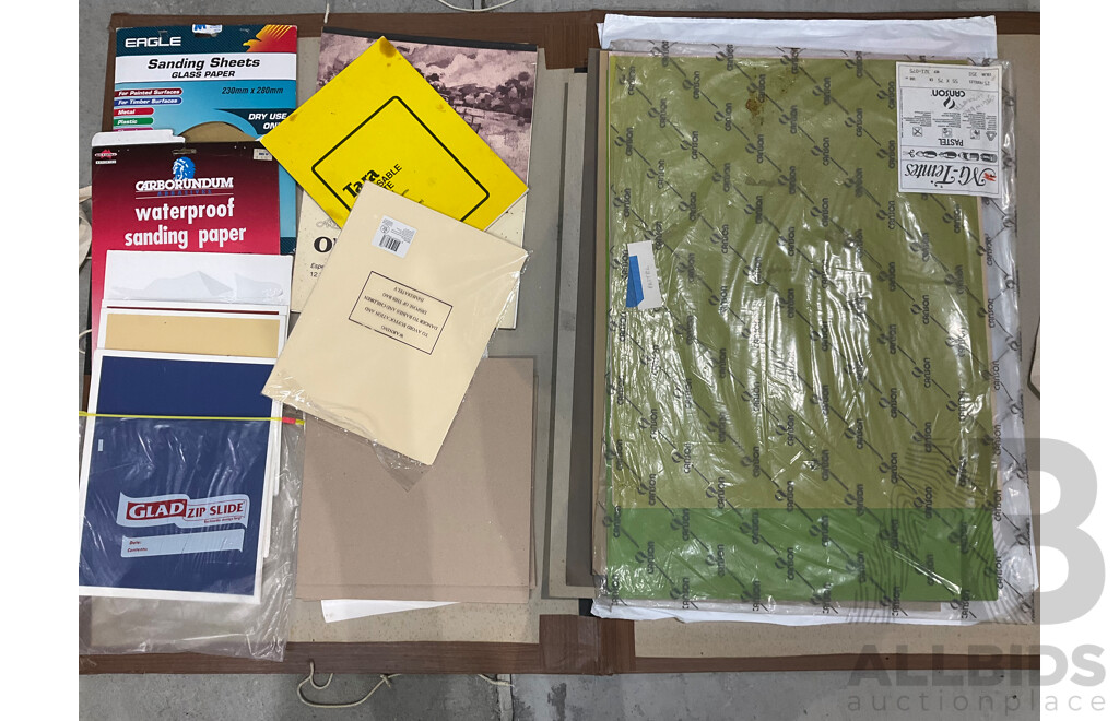 Assorted Empty Frames, Used Canavas, Boards and Papers
