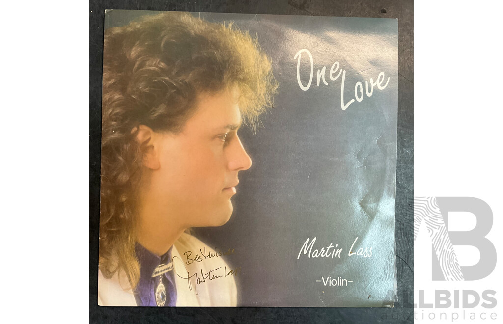 Collection Approx 75 Vintage Vinyl Records, From 1960s to 90s Included Martin Lass Autograhy ,Burt Bacharach's