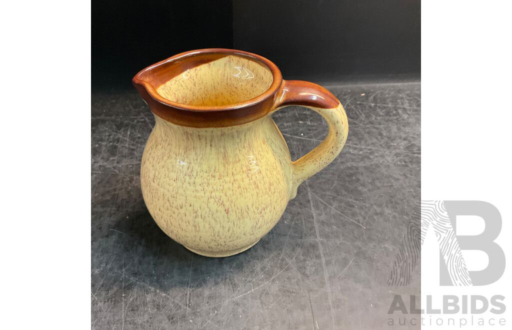 Assorted House Decorative Pots & Jugs and Animal Figurines