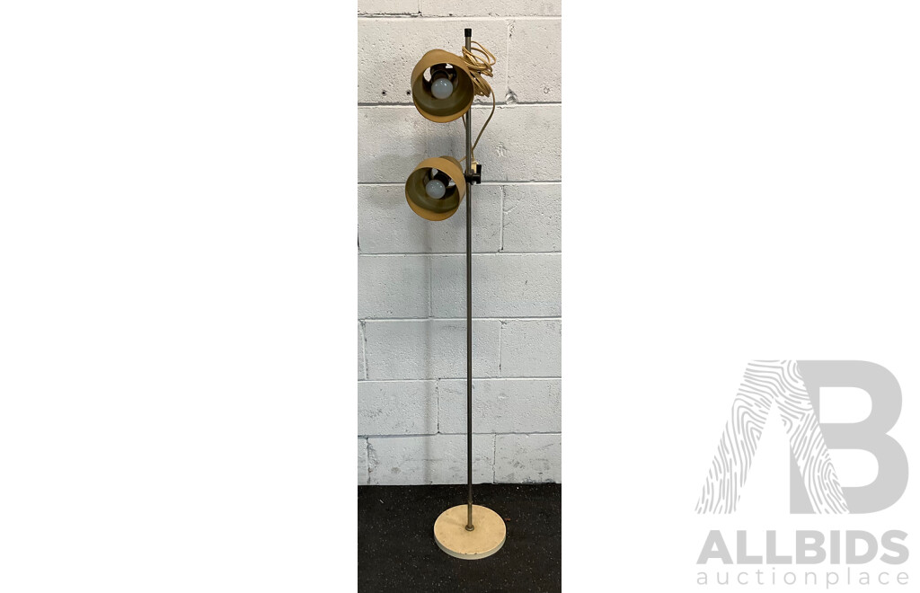 Vintage Table Lamps & Floor Lamp - Lot of 3