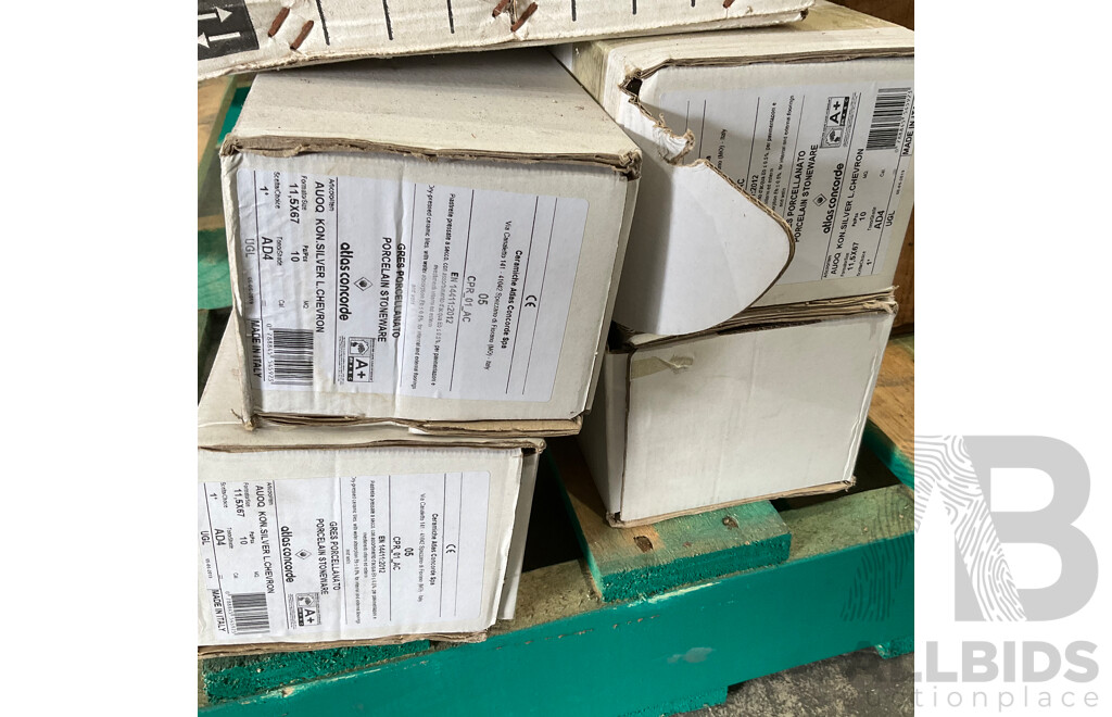 9 X Wooden Crates & 1 Box of 300 X 600 Mm White Tiles & 4 Boxes Porcelain Stoneware