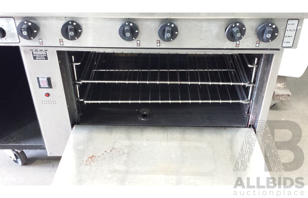 Goldstein PF828FF Eight Burner Natural Gas Grill and Fan Forced Oven