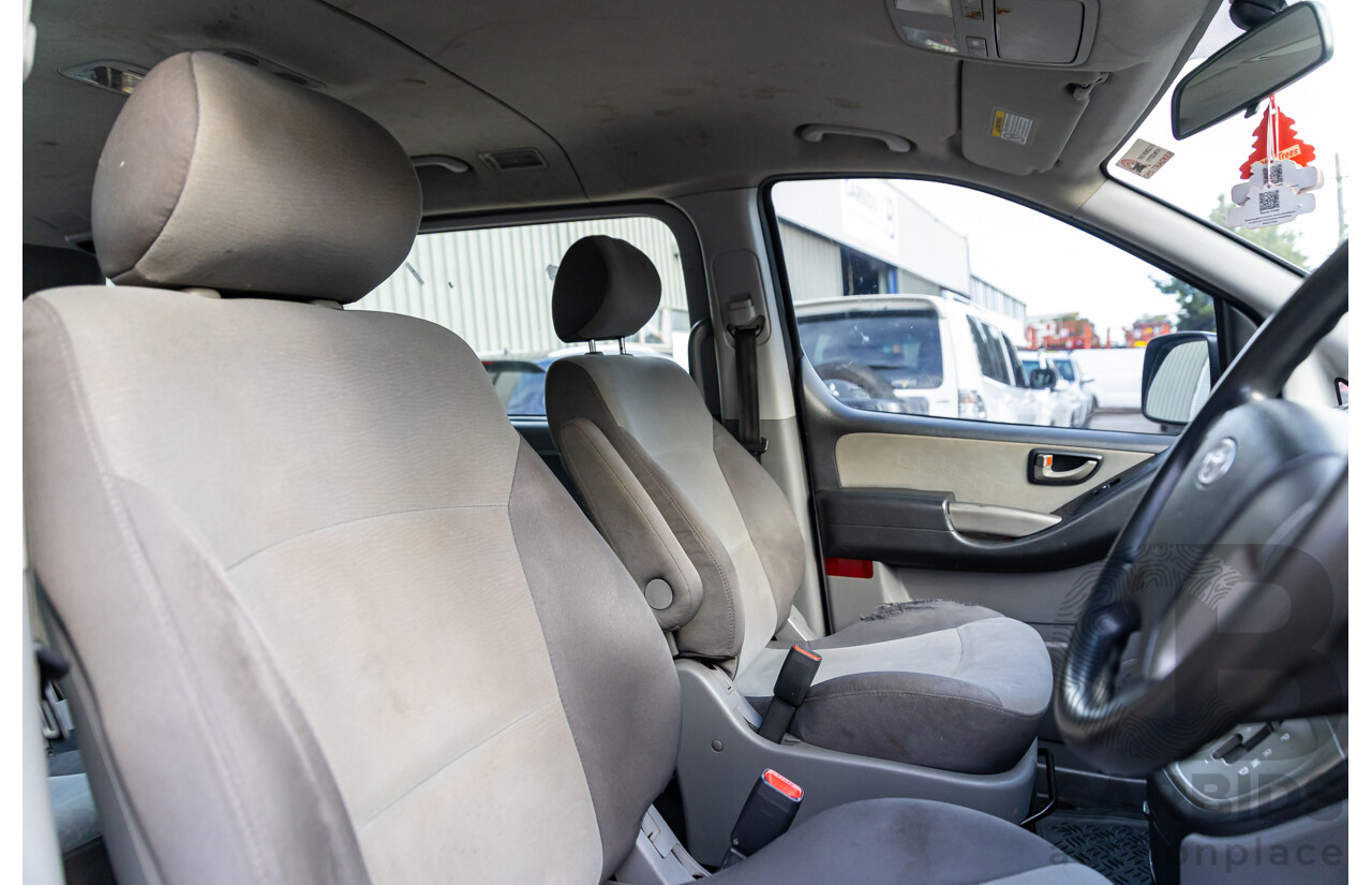 9/2011 Hyundai iMax TQ MY11 4d Wagon Creamy White Turbo Diesel 2.5L - 8 Seater