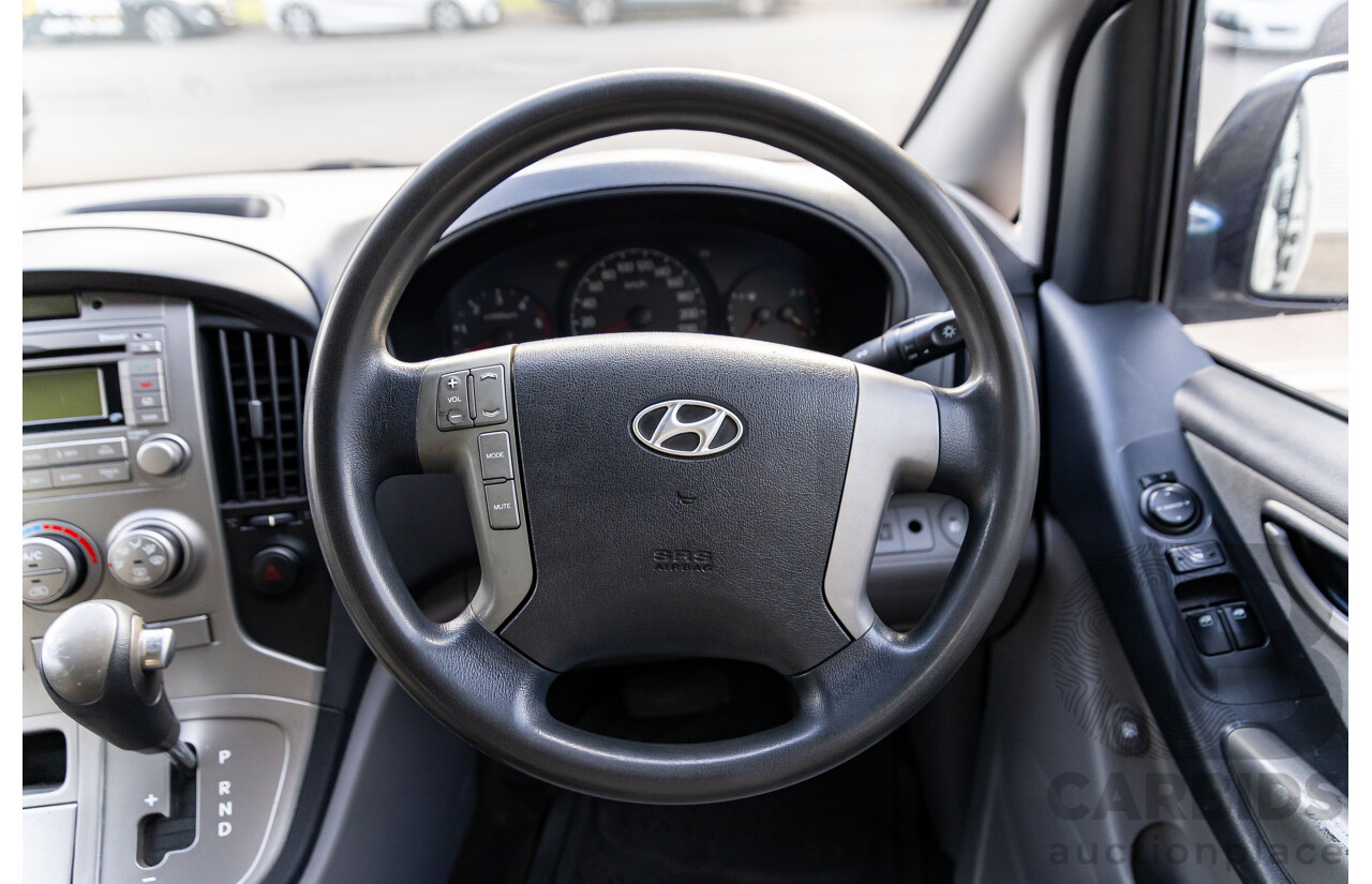 9/2011 Hyundai iMax TQ MY11 4d Wagon Creamy White Turbo Diesel 2.5L - 8 Seater