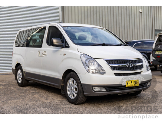 9/2011 Hyundai iMax TQ MY11 4d Wagon Creamy White Turbo Diesel 2.5L - 8 Seater