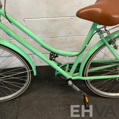 Holland Classic Cruiser Bicycle