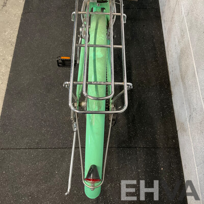 Holland Classic Cruiser Bicycle