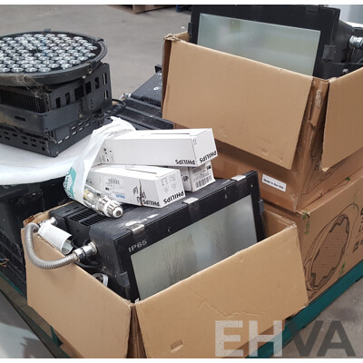 Assorted Lot of Light Fixtures