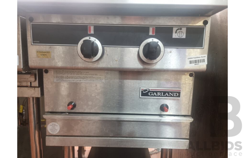 Garland Commercial 2 Burner Gas Chargrill with 3 Griddle Plates