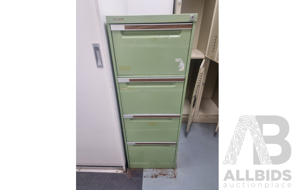 6 Lockers & Brown Built 4 Drawer Filing Cabinet ETC