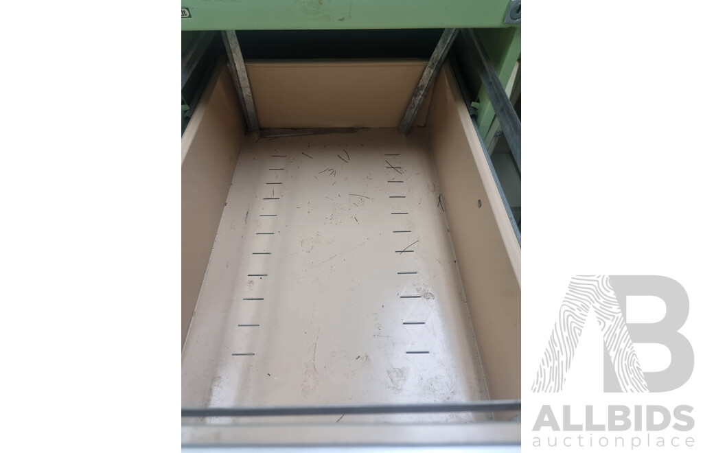 6 Lockers & Brown Built 4 Drawer Filing Cabinet ETC