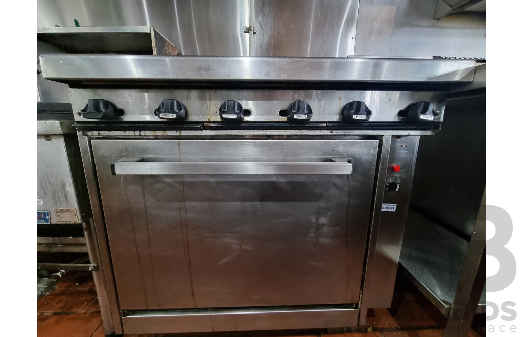 Waldorf by Moffat Commercial 6 Burner Gas Stove Top & Fan Forced Electric Oven Combo