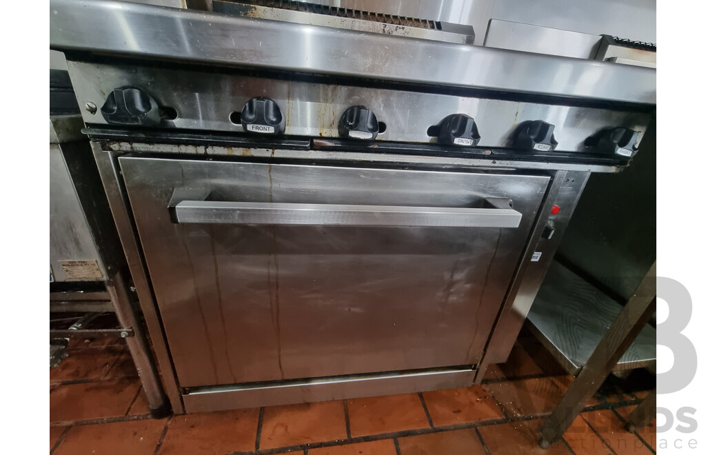 Waldorf by Moffat Commercial 6 Burner Gas Stove Top & Fan Forced Electric Oven Combo