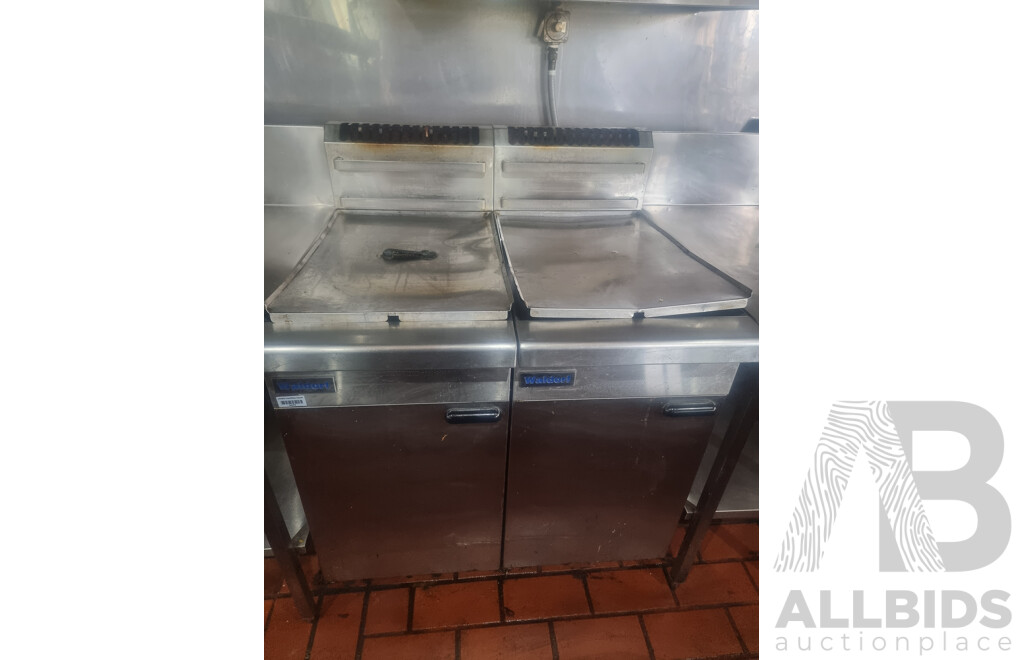 2 Waldorf by Moffat Commercial Deep Fryers