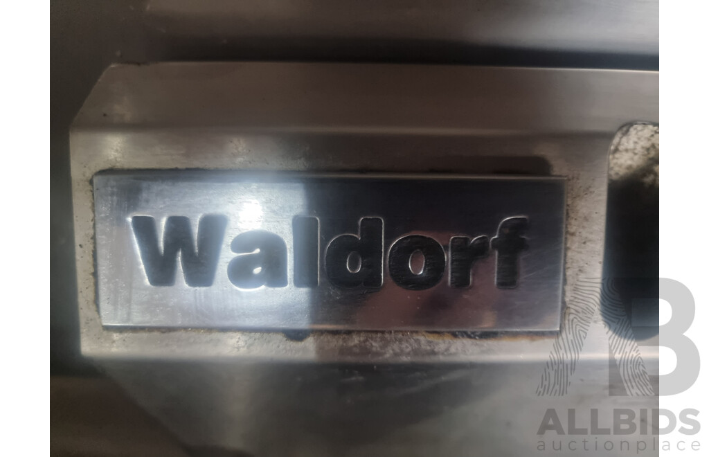 Waldorf by Moffat Commercial Gas Char Grill/ Flat Plate Cook Top