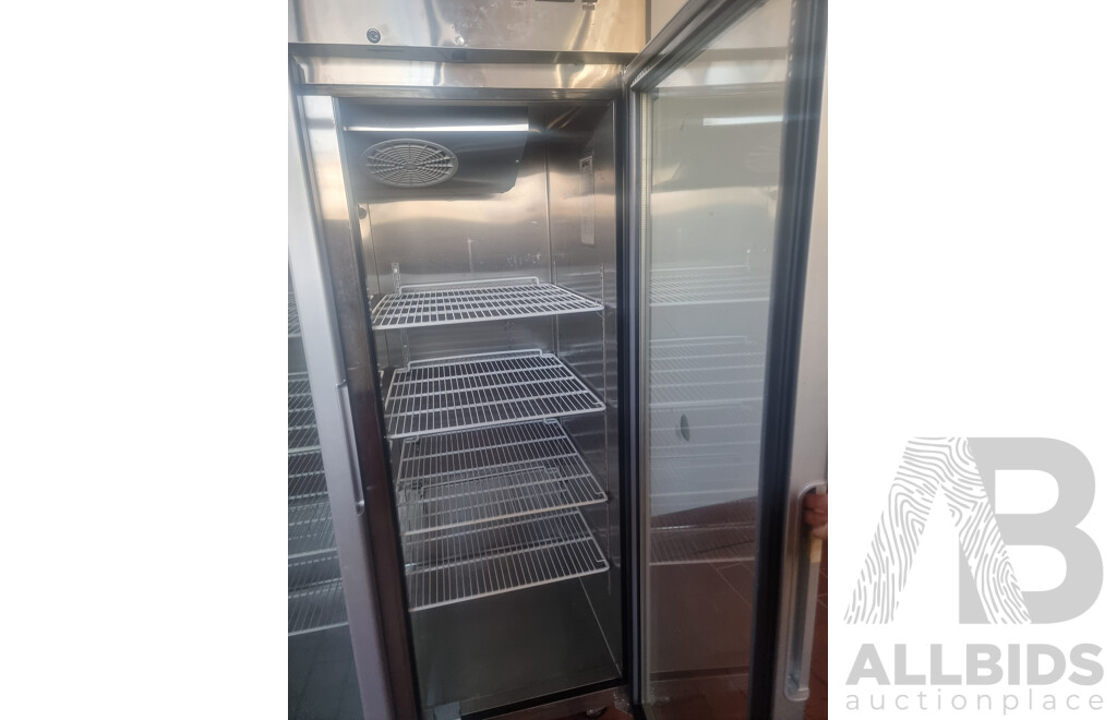 Quipwell Commercial 2 Door 1300L Glass Door Fridge