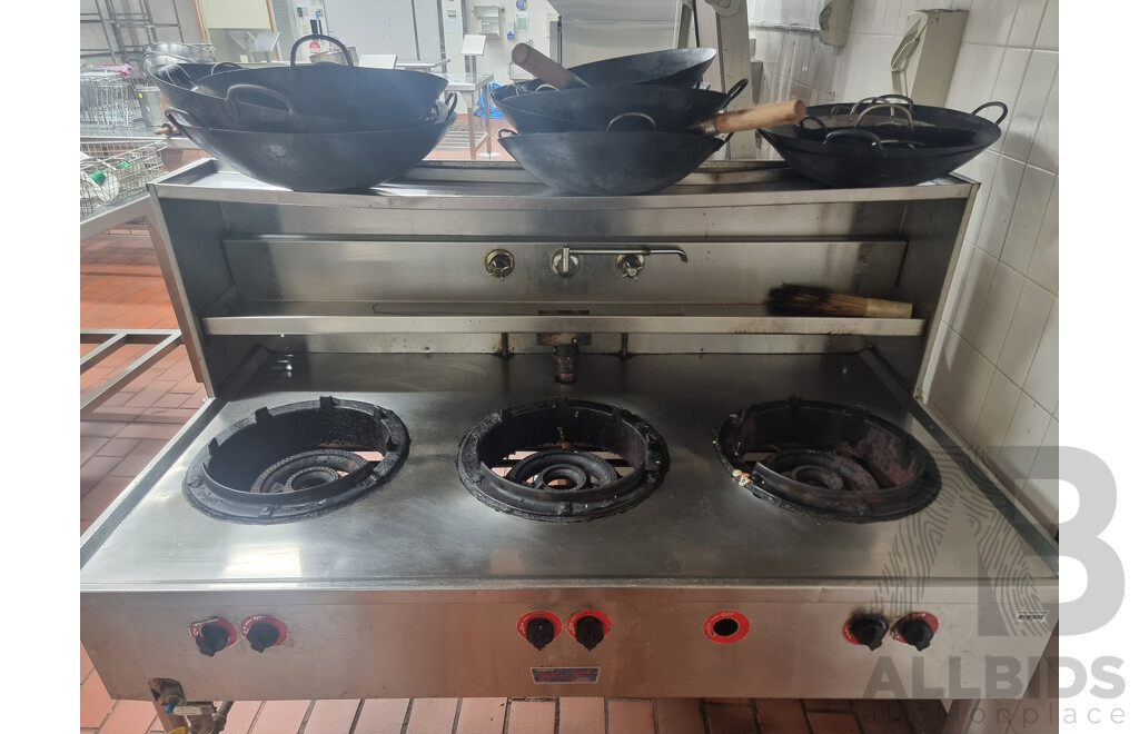 Ward Stoves Commercial Gas Triple Wok Burner with Assortment of Woks ETC