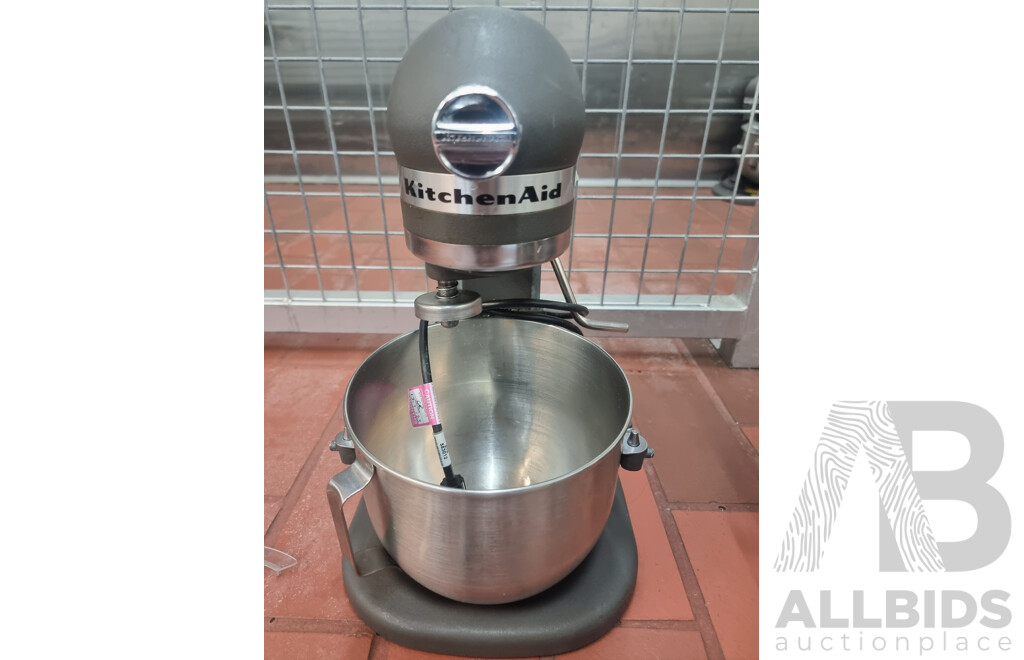 Kitchen Aid Commercial Heavy Duty Stand Mixer with Accessories ETC