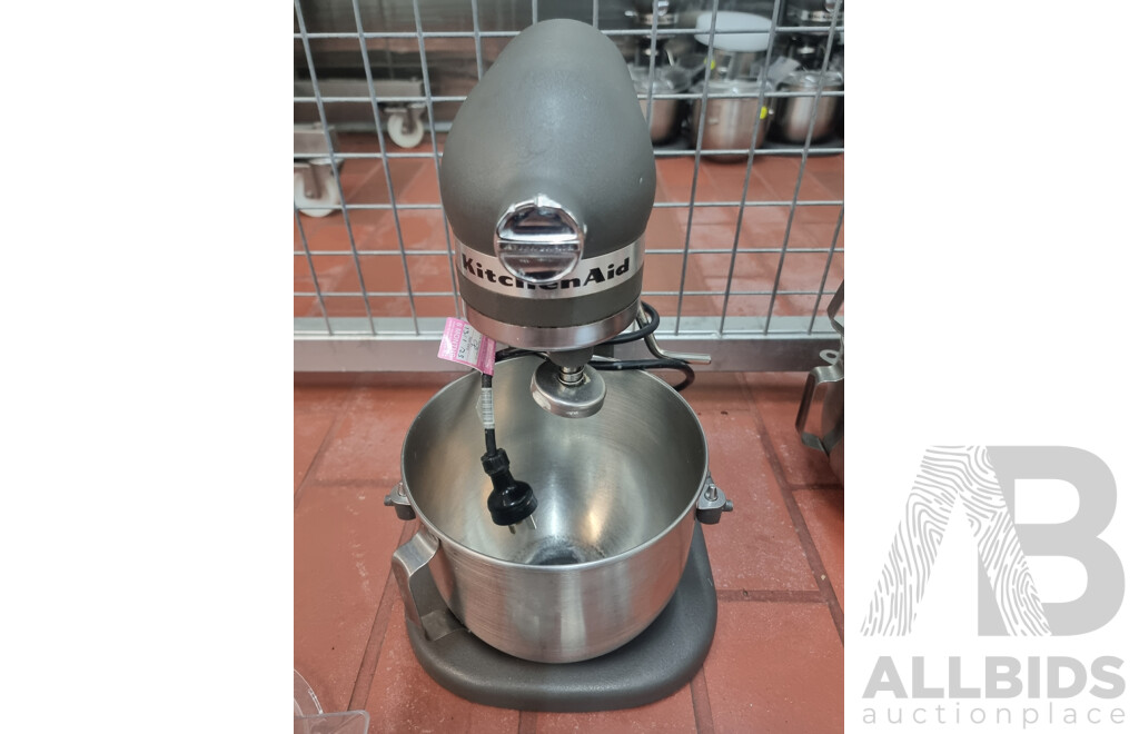 Kitchen Aid Commercial Heavy Duty Stand Mixer with Accessories ETC