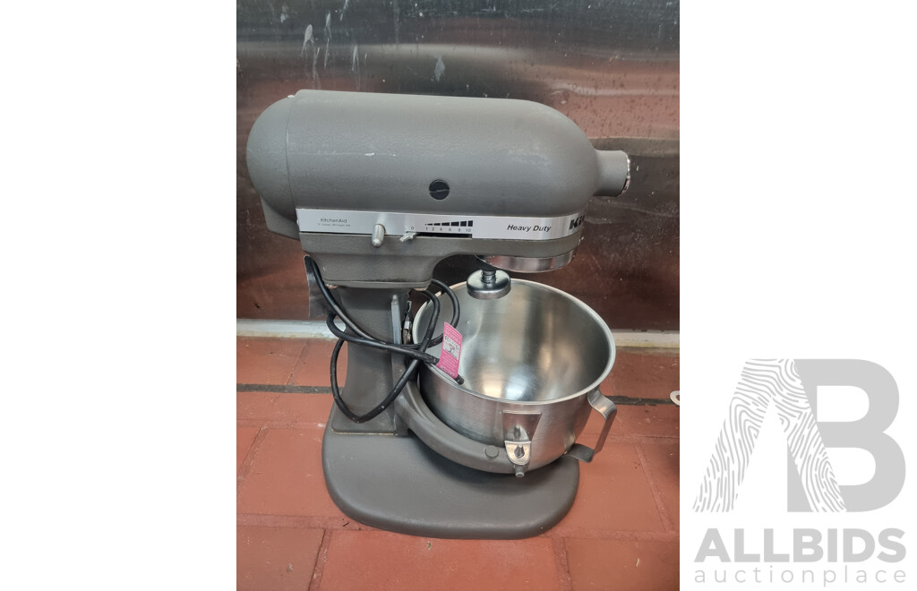 Kitchen Aid Commercial Heavy Duty Stand Mixer with Accessories ETC