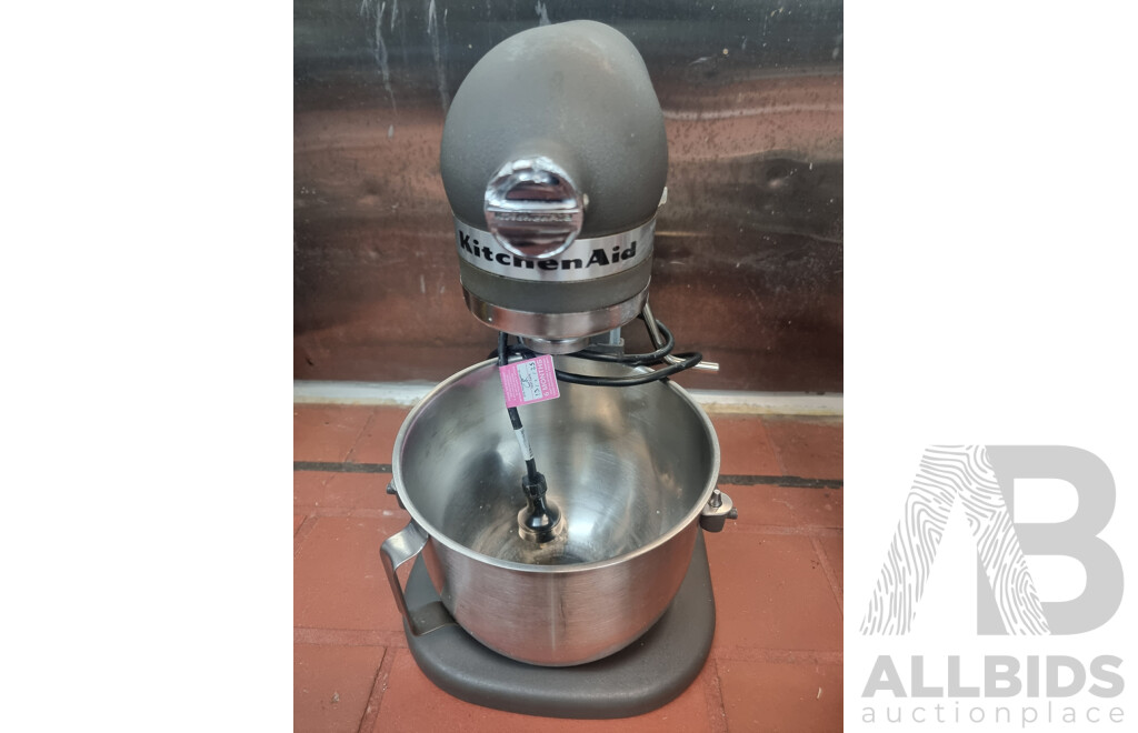 Kitchen Aid Commercial Heavy Duty Stand Mixer with Accessories ETC