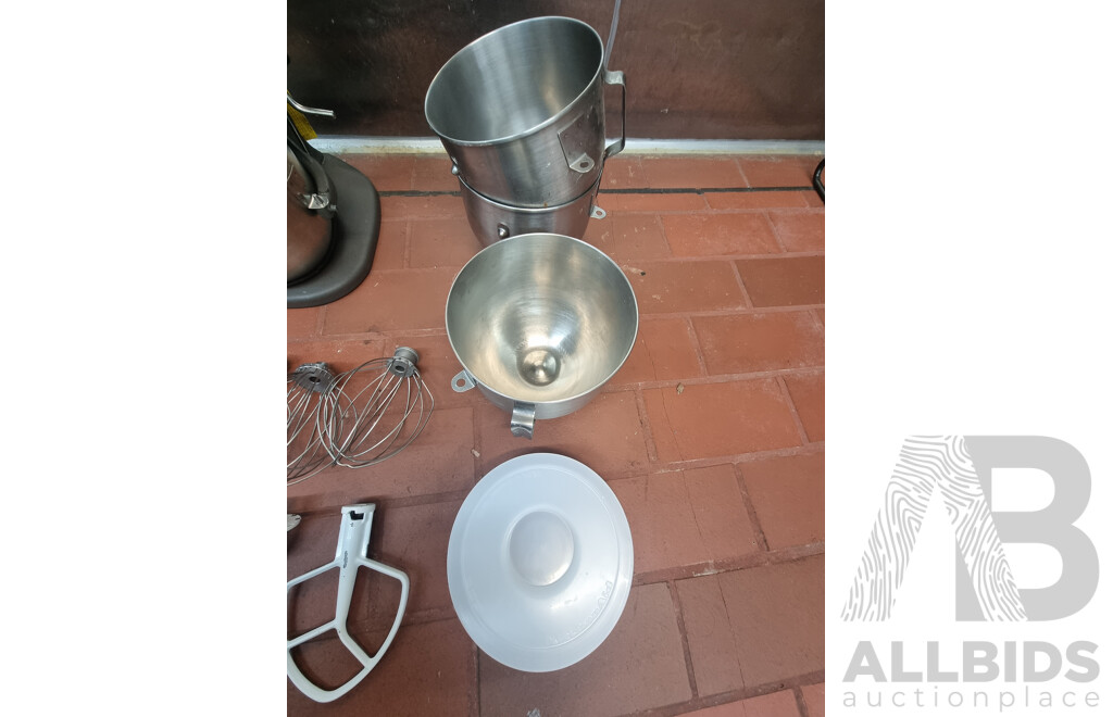 Kitchen Aid Commercial Heavy Duty Stand Mixer with Accessories ETC