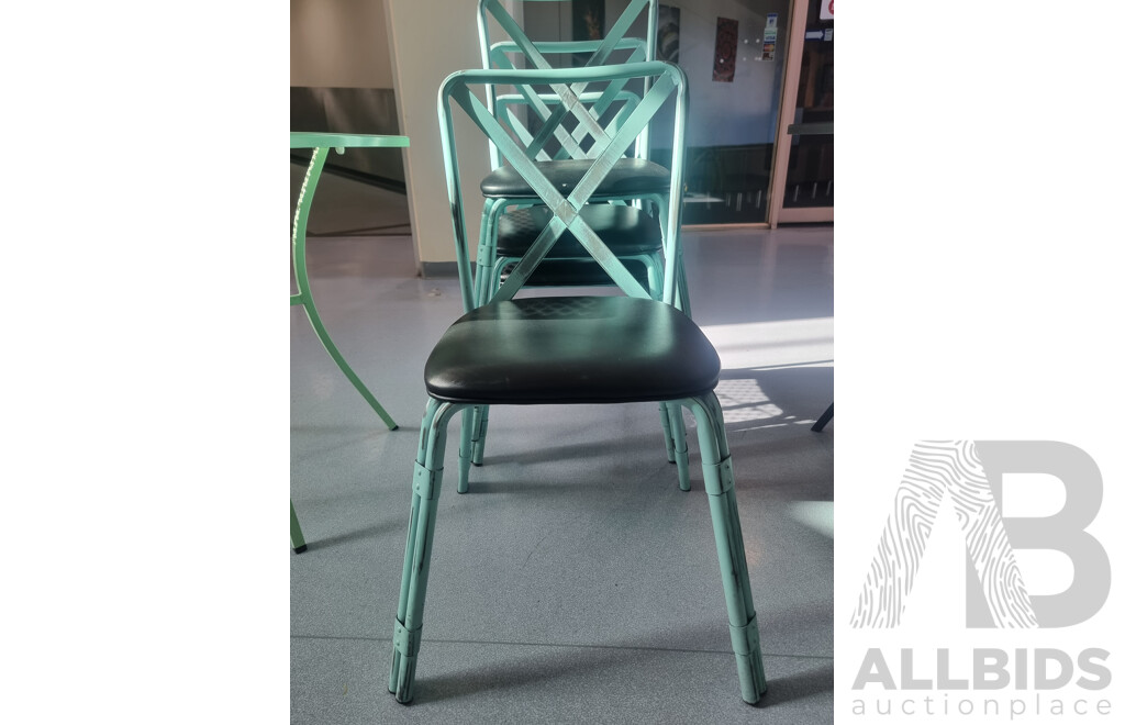 Cafe Tables & Chairs
