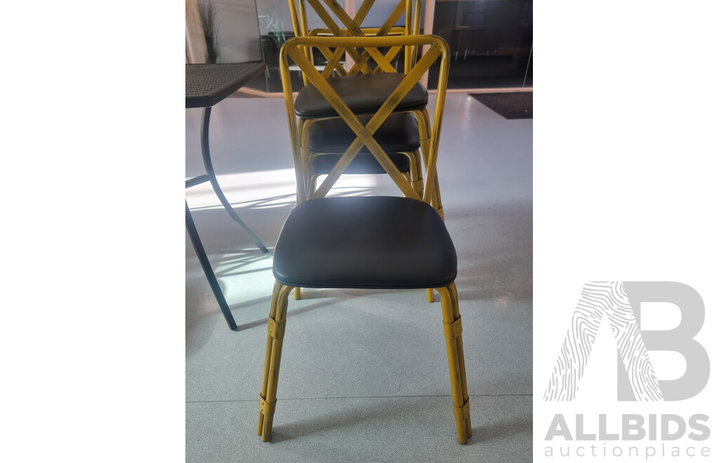 Cafe Tables & Chairs