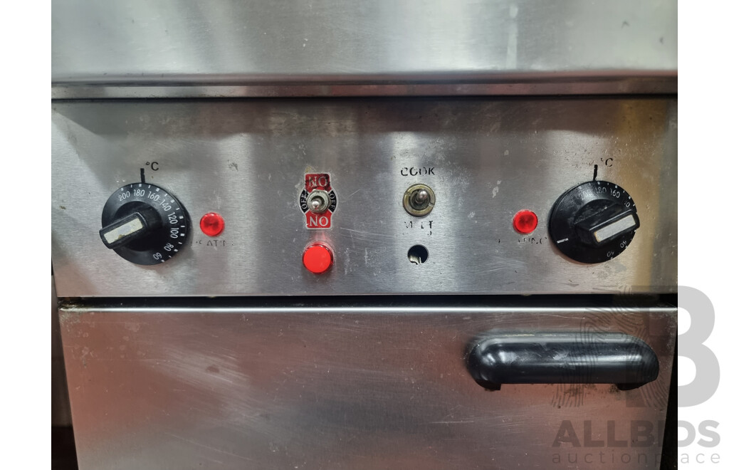 Sterlec by Moffat Commercial Electric Deep Fryer with Cover & Fryer Baskets