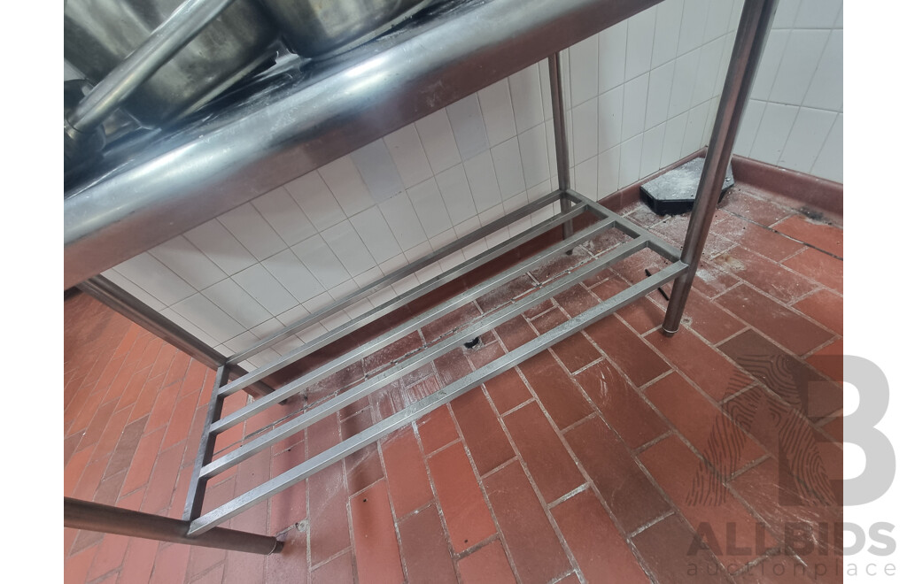 Stainless Steel Workbench with Under Shelf Storage, Contents & Kitchen Racking ETC