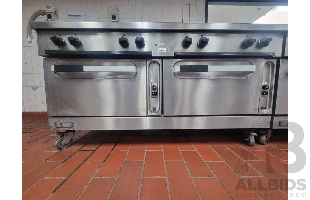 Commercial Gas 8 Burner Stove Top with Double Under Bench Gas Oven's