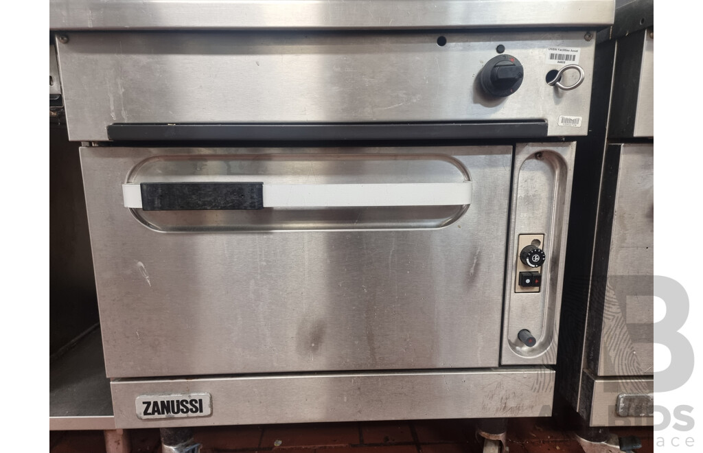 Zanussi Commercial Cook Top with Under Bench Gas Oven Combo