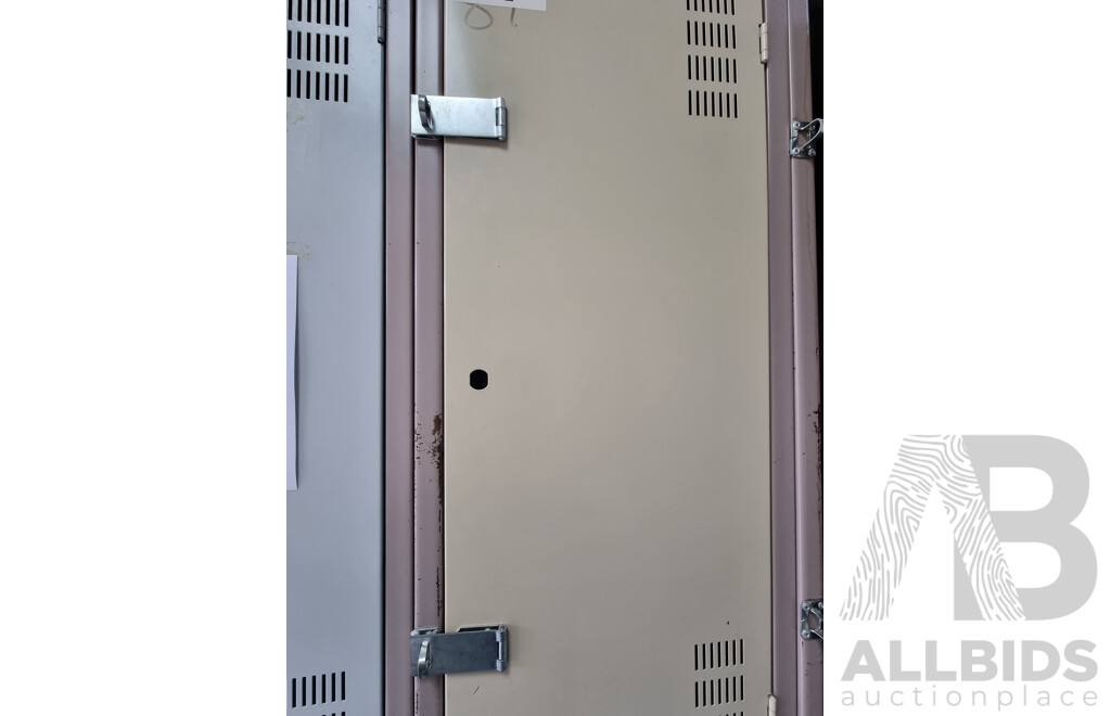 4 Bays of 4 Brown Built Lockers