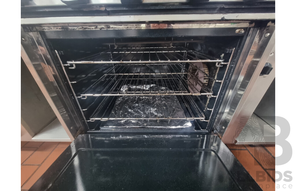 Waldorf by Moffat 8 Burner Gas Cook Top with Under Bench Fan Forced Electric Oven Combo