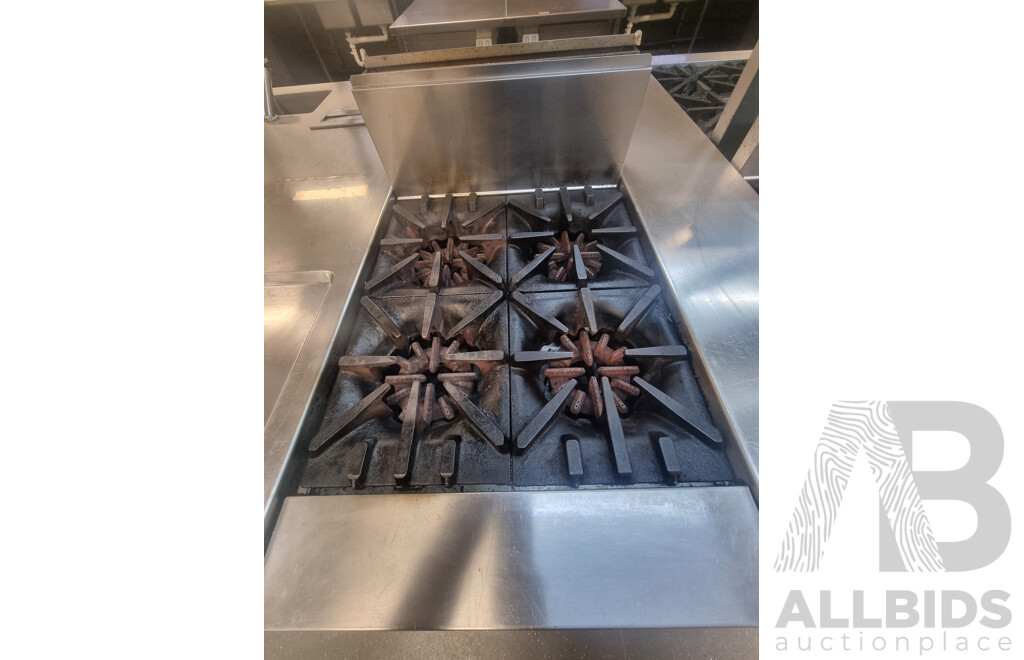 Garland Commercial 4 Burner Gas Hotplate with Gas Under Bench Oven
