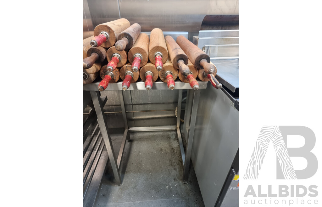 Fry-master Commercial Gas Deep Fryer, Stainless Steel Work Bench & Contents ETC