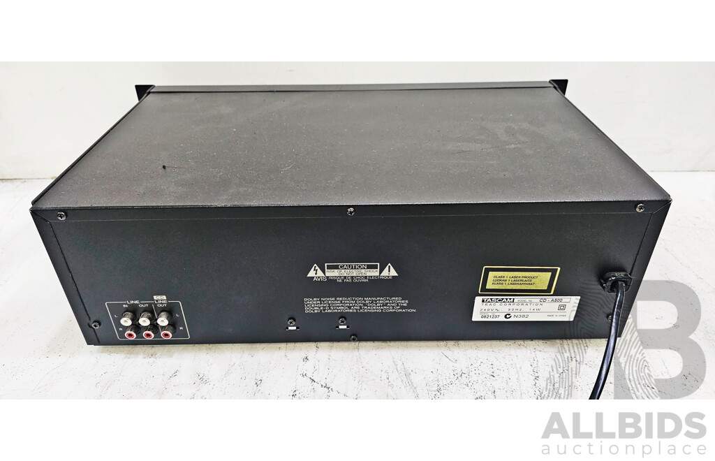Tascam (CD-A500) CD Player / Cassette Deck / Recorder