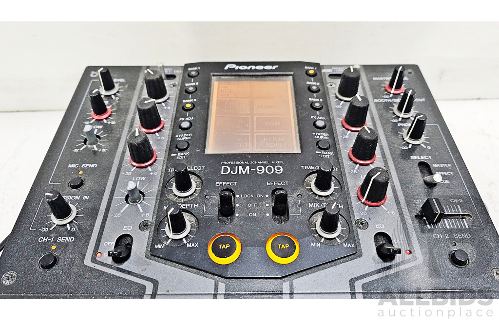 Pioneer DJM-909 2-Channel Touch-Screen Scratch Mixer