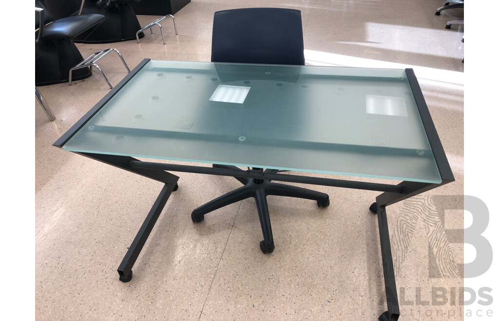 Glass Top Desk with Gaslift Chair