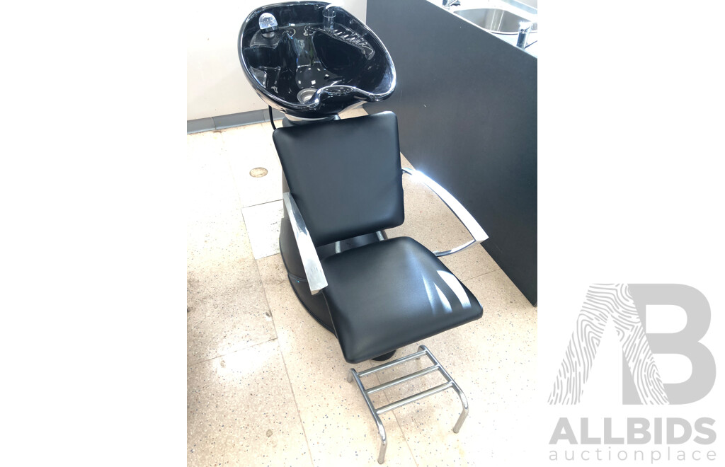 Hair Dressers Shampoo Basin and Chair