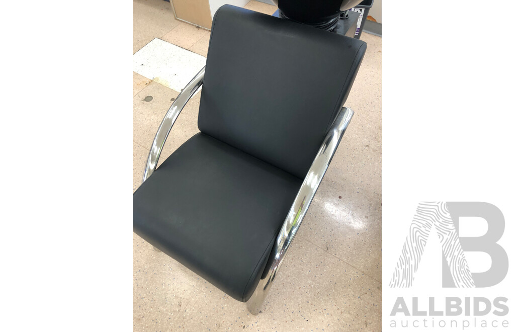 Hair Dressers Shampoo Basin and Chair