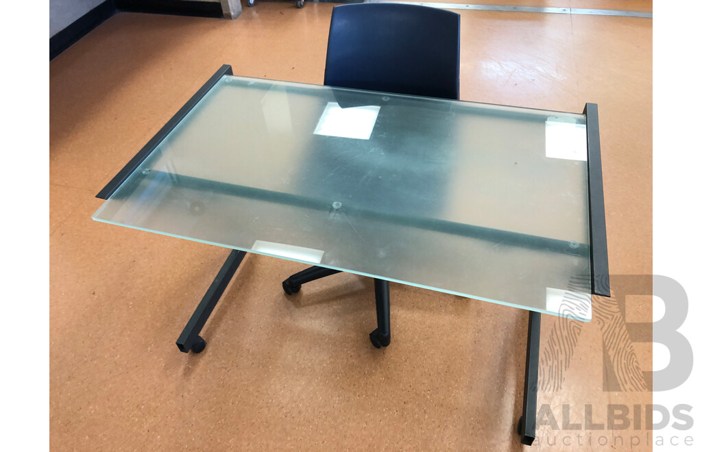 Glass Top Desk with Gaslift Chair