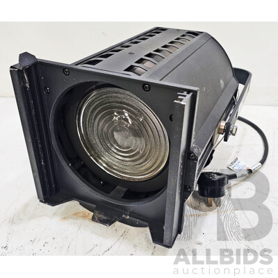 Compact Fresnel Lamp