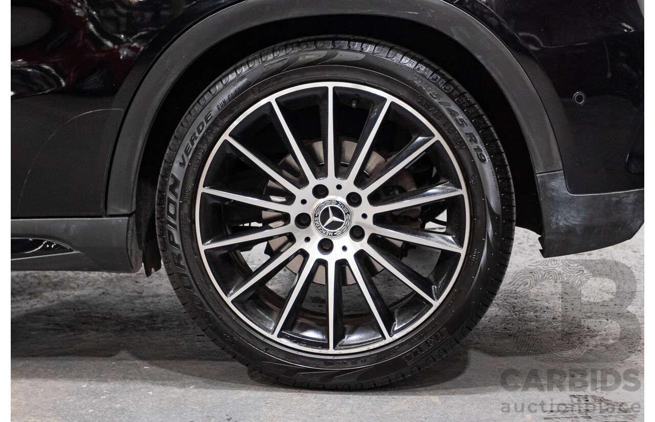 1/2018 Mercedes Benz GLA 250 White Art Edition 4matic (AWD) X156 MY18 4d Wagon Cosmos Black Metallic Turbo 2.0L