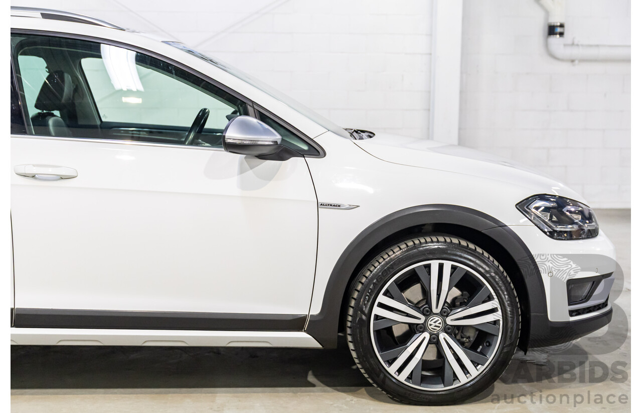 08/2017 Volkswagen Golf Alltrack Premium 132 TSI (AWD) Mk7.5 AU MY18 4d Wagon Pure White Turbo 1.8L