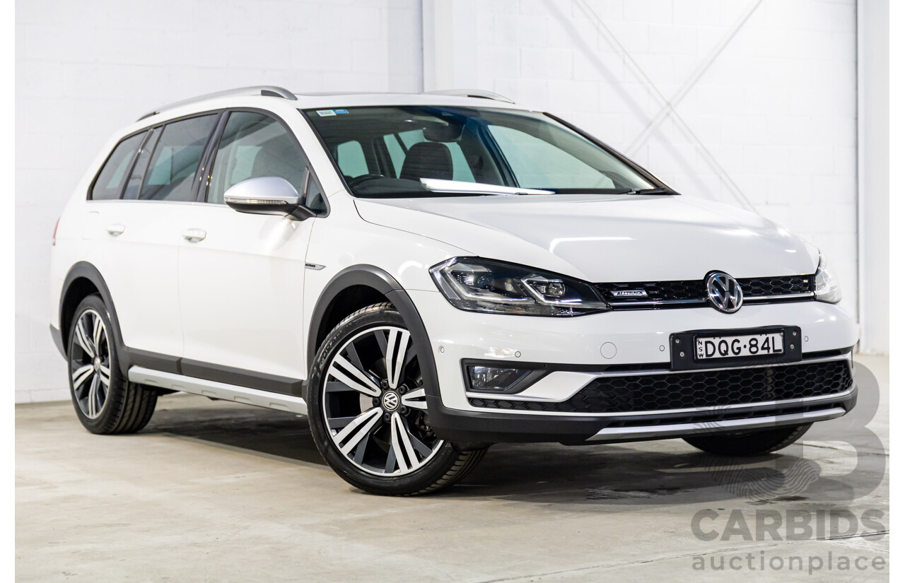 08/2017 Volkswagen Golf Alltrack Premium 132 TSI (AWD) Mk7.5 AU MY18 4d Wagon Pure White Turbo 1.8L